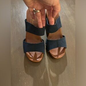 Avellini Navy Blue Suede Women's Sandals made in Italy Sz 7. 1/2